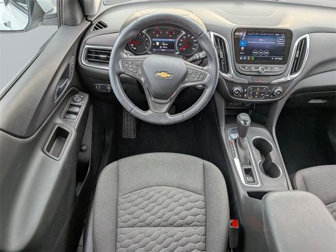 Used 2021 Chevrolet Equinox LT image 17