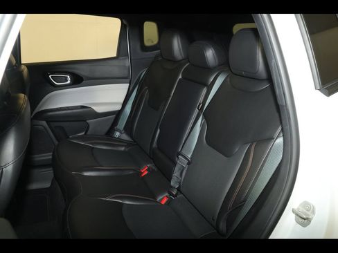Used 2023 Jeep Compass Limited AWD/4WD image 15