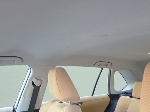 Used 2024 Toyota RAV4 LE image 17