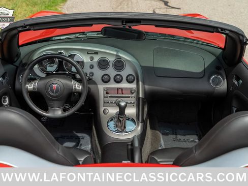 Used 2007 Pontiac Solstice GXP w/ Premium Package RWD image 11