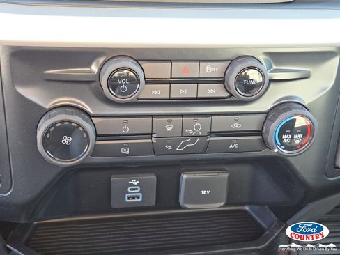 New 2026 Ford F250 XL w/ XL Chrome Package image 13