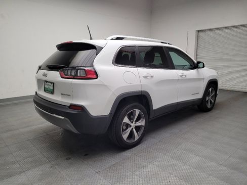 Used 2019 Jeep Cherokee Limited image 9