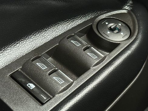 Used 2018 Ford Escape Titanium image 28