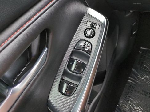 Certified 2025 Nissan Sentra SR FWD image 17