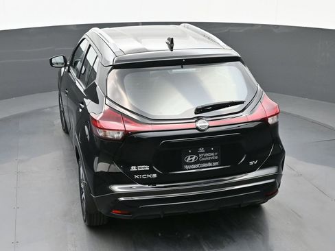 Used 2024 Nissan Kicks SV image 45