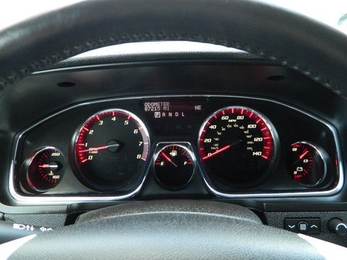 Used 2017 GMC Acadia Limited SLT image 21