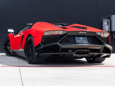 Used 2014 Lamborghini Aventador LP 720-4 50th Anniversario AWD/4WD image 8