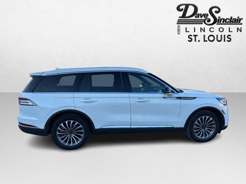 Used 2023 Lincoln Aviator Reserve w/ Equipment Group 201A image 4