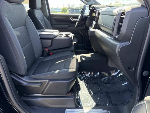 Used 2023 Chevrolet Silverado 1500 LT AWD/4WD image 19