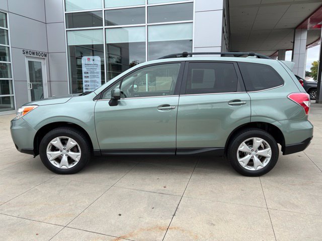 Used 2016 Subaru Forester 2.5i Limited AWD/4WD image 3