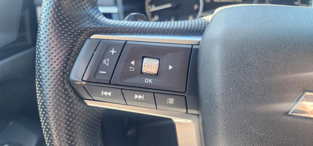 Used 2024 Mitsubishi Outlander SE Black Edition FWD image 28