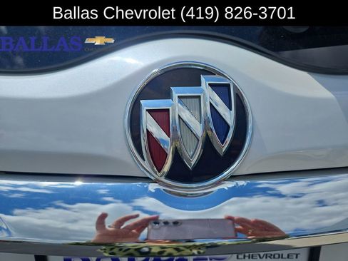 Used 2022 Buick Enclave Essence w/ Sport Touring Edition FWD image 31