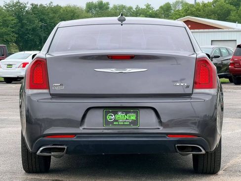 Used 2016 Chrysler 300 S AWD/4WD image 4