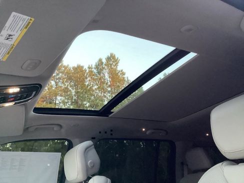 Used 2022 Jeep Wagoneer Series II w/ Premium Group I image 76