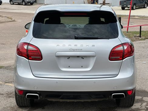 Used 2013 Porsche Cayenne AWD/4WD image 5
