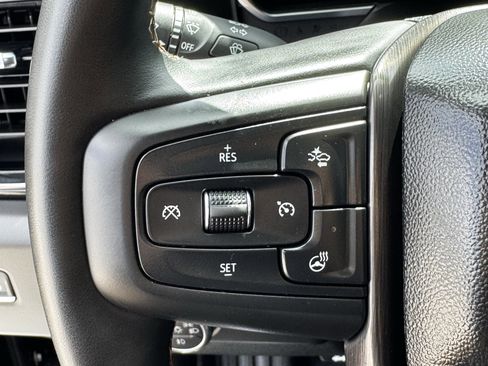 Used 2025 GMC Sierra 2500 AT4 image 26