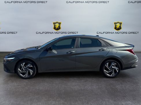 Used 2025 Hyundai Elantra Sport w/ Cargo Package FWD image 2