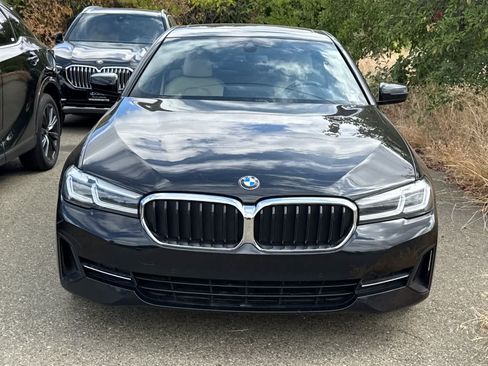 Used 2021 BMW 530i xDrive w/ Premium Package AWD/4WD image 6