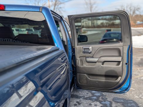 Used 2018 Chevrolet Silverado 1500 LT w/ All Star Edition image 33