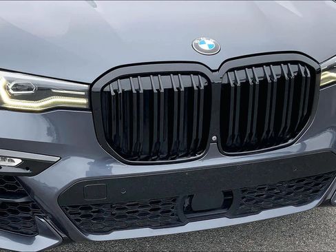 Used 2019 BMW X7 xDrive50i w/ M Sport Package AWD/4WD image 29