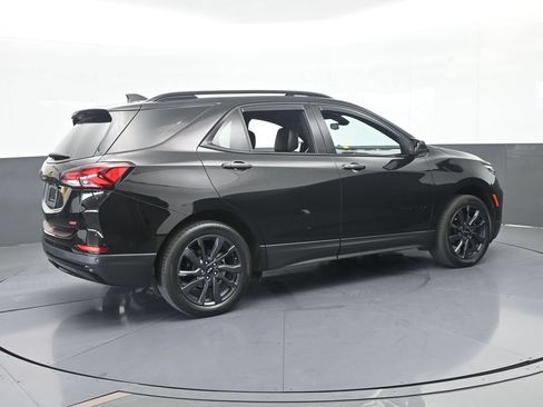 Used 2024 Chevrolet Equinox RS FWD image 2