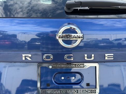 Used 2021 Nissan Rogue SV FWD image 10
