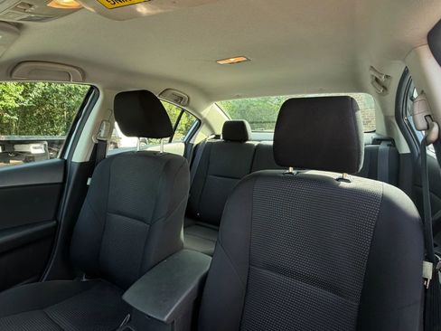 Used 2013 MAZDA MAZDA3 i Sport FWD image 10