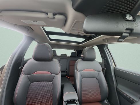 New 2026 Nissan Kicks SR w/ SR Premium Package AWD/4WD image 23
