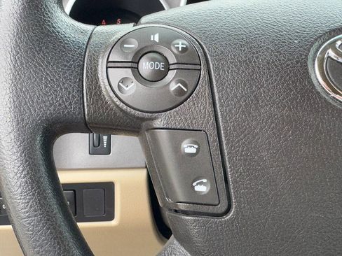 Used 2010 Toyota Tundra 4x4 Double Cab image 19