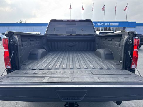 Used 2025 Chevrolet Silverado 2500 LTZ w/ Trail Boss Package image 27