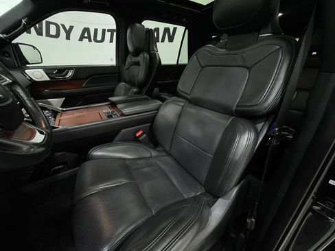 Used 2023 Lincoln Navigator L Reserve AWD/4WD image 13