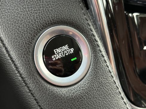 Used 2018 Cadillac Escalade Luxury image 29