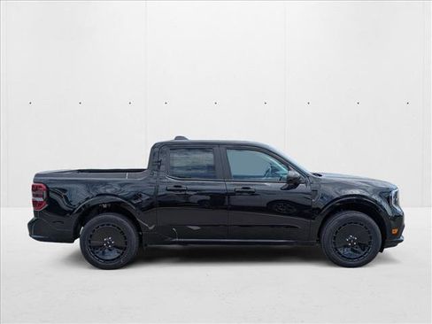 New 2025 Ford Maverick Lobo image 4