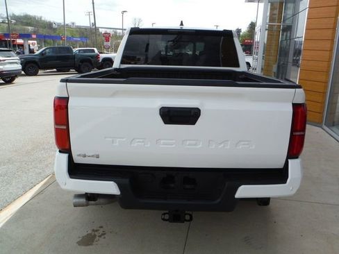 Used 2024 Toyota Tacoma SR5 image 8