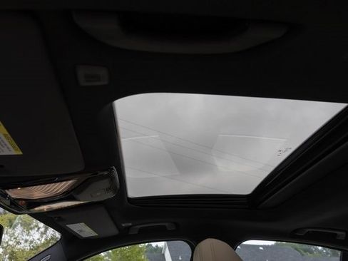 New 2025 BMW 330i xDrive 330i xDrive w/ Premium Package image 28