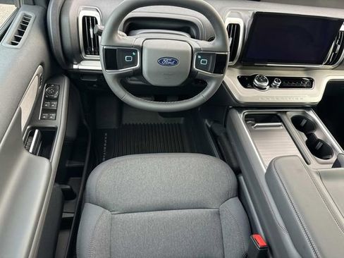 New 2025 Ford Expedition Max Active image 25