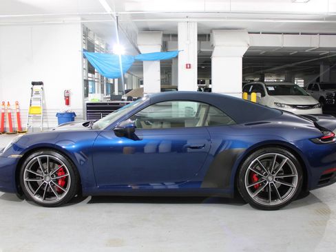 Used 2020 Porsche 911 Carrera S RWD image 2