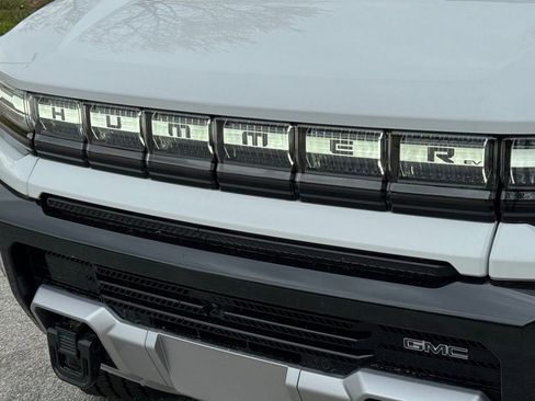 New 2025 GMC Hummer EV 3X w/ LPO, Illumination Package image 7