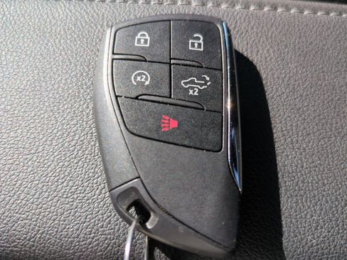 Used 2022 Chevrolet Silverado 1500 Custom image 25