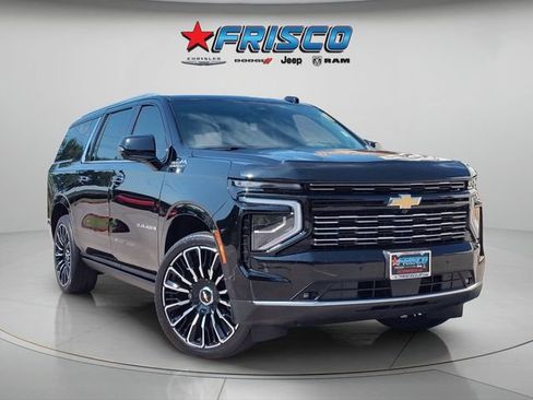 Used 2026 Chevrolet Suburban High Country AWD/4WD image 1