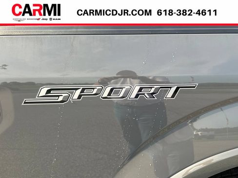 Used 2018 Ford F150 XLT w/ Equipment Group 302A Luxury AWD/4WD image 8