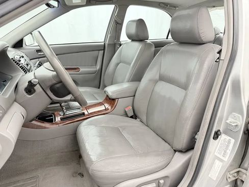 Used 2002 Toyota Camry LE FWD image 7