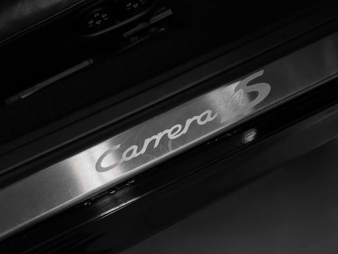 Used 1997 Porsche 911 Carrera 4S AWD/4WD image 22
