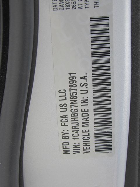 Used 2022 Jeep Grand Cherokee Limited AWD/4WD image 24
