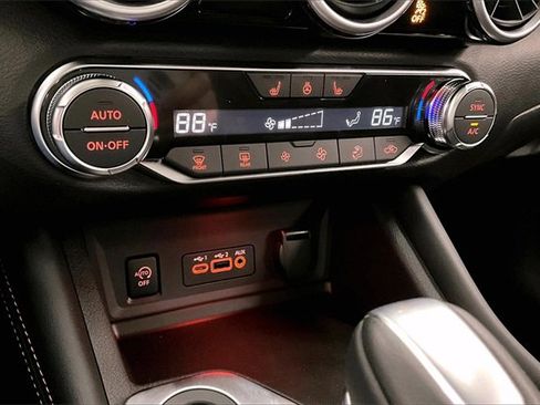 New 2025 Nissan Sentra SR w/ SR Premium Package image 26