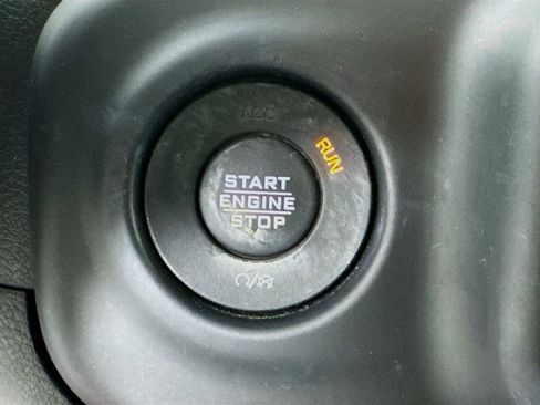 Used 2020 Jeep Gladiator Sport w/ Quick Order Package 24S AWD/4WD image 34