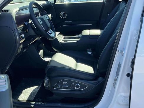 New 2026 Hyundai Palisade Calligraphy FWD image 10
