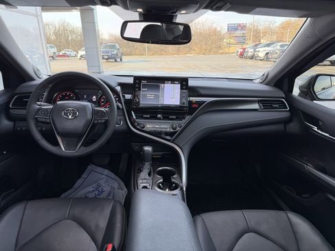 Used 2024 Toyota Camry XSE image 11