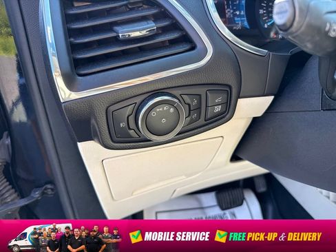 Used 2021 Ford Edge Titanium AWD/4WD image 21