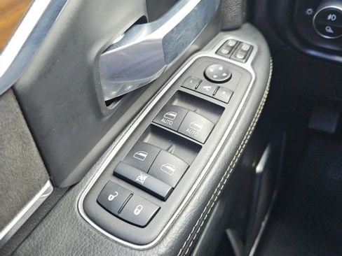 Used 2024 RAM 2500 Laramie image 29